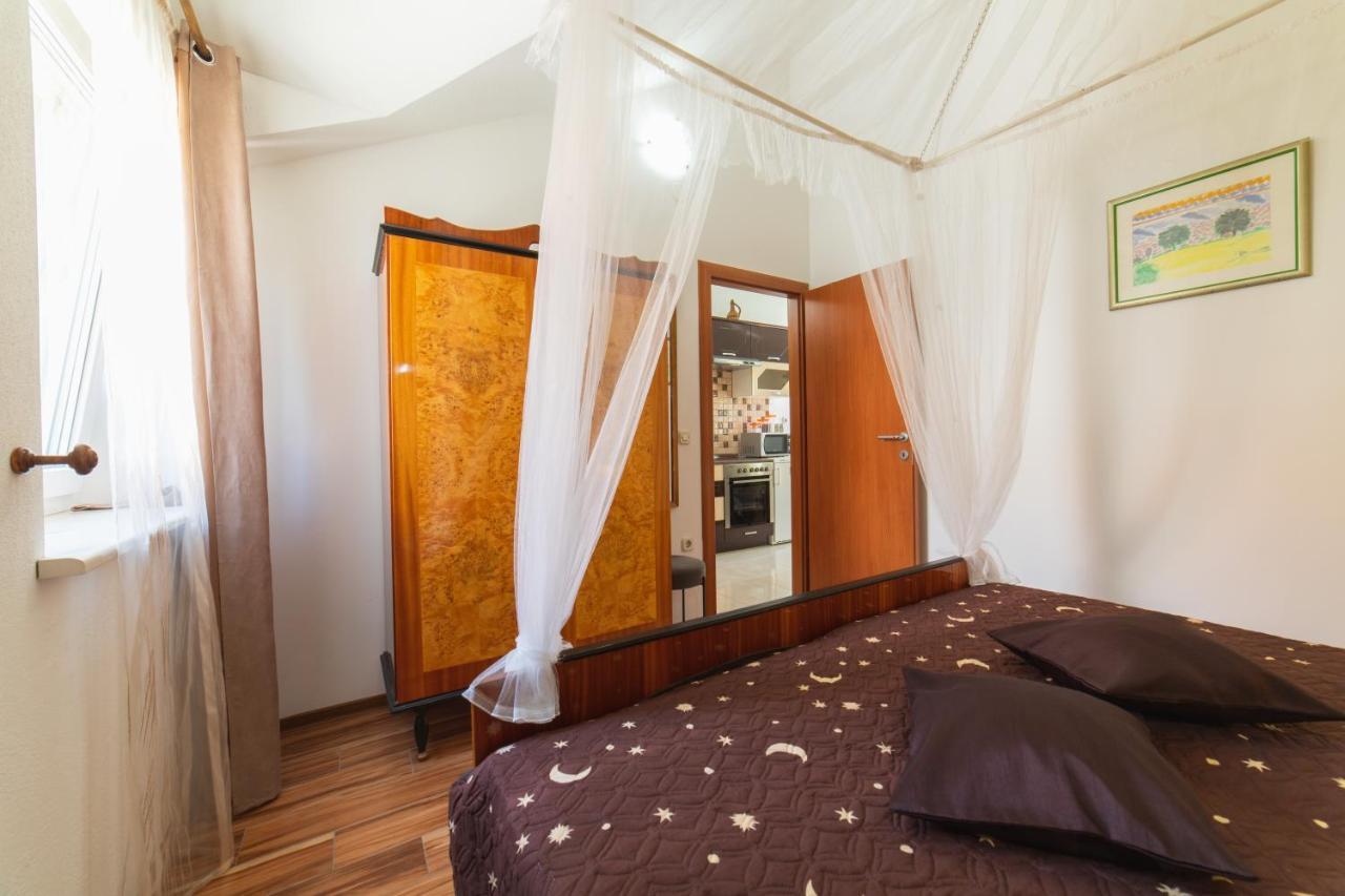 Apartments Villa Mira Kaštela エクステリア 写真