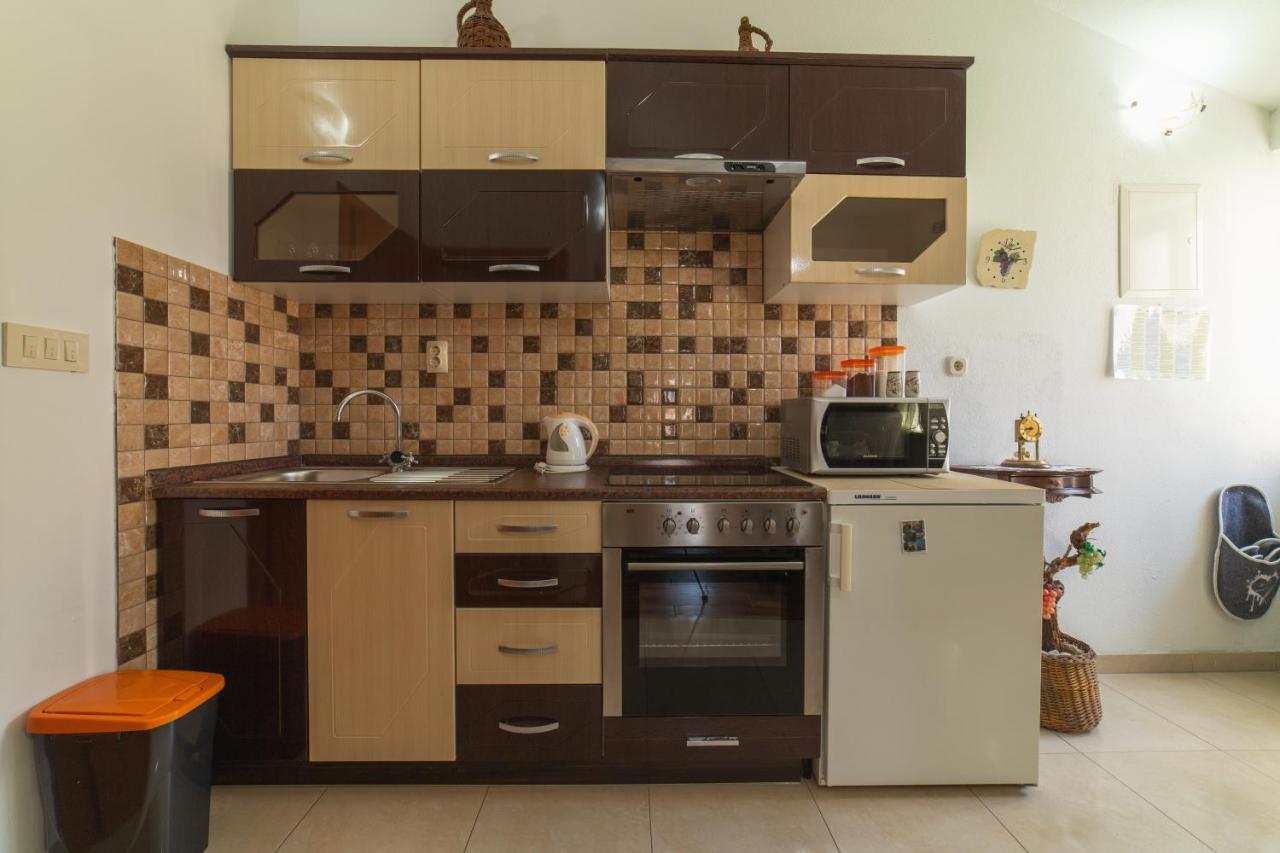 Apartments Villa Mira Kaštela エクステリア 写真