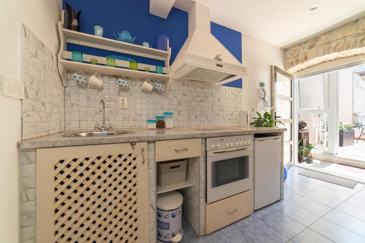 Apartments Villa Mira Kaštela エクステリア 写真