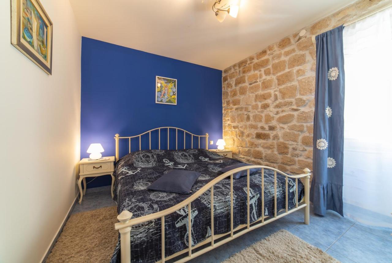 Apartments Villa Mira Kaštela エクステリア 写真