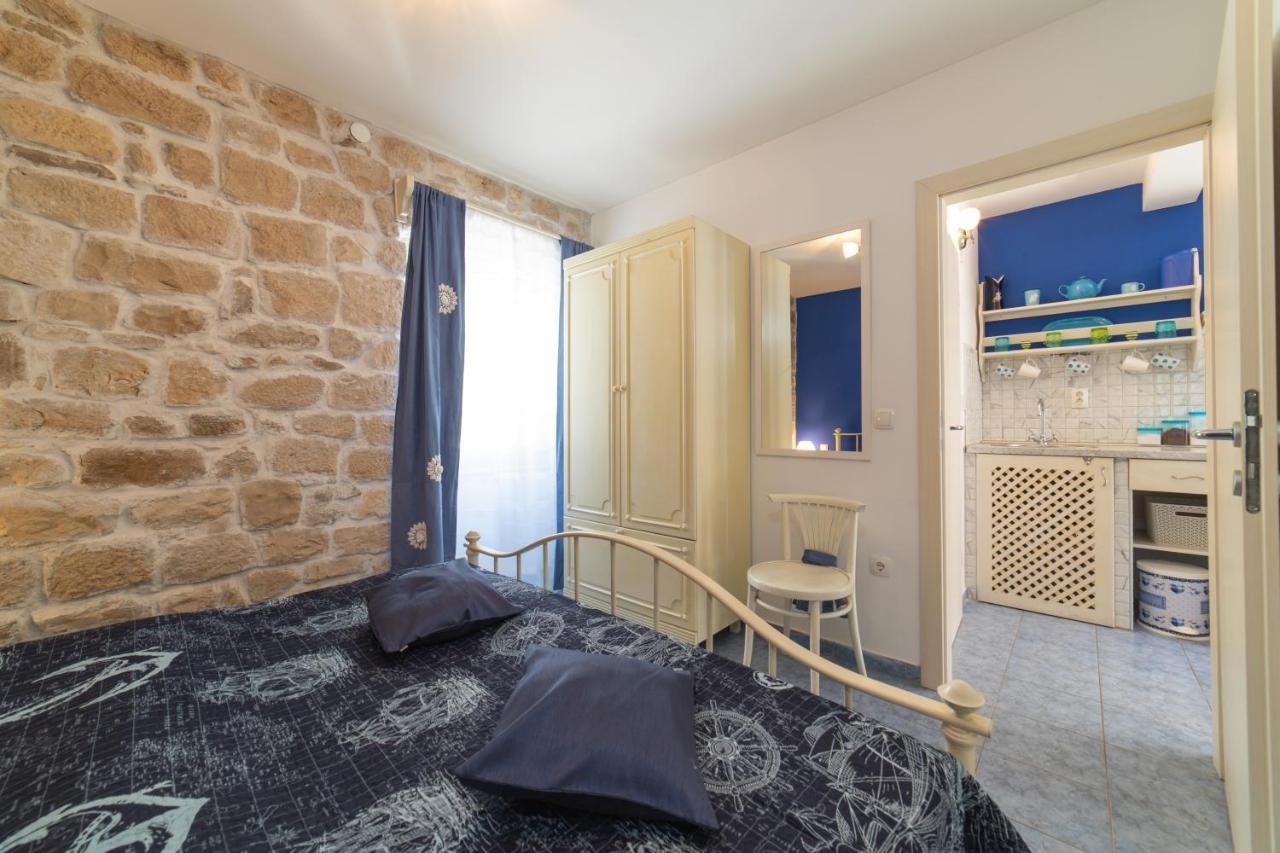 Apartments Villa Mira Kaštela エクステリア 写真