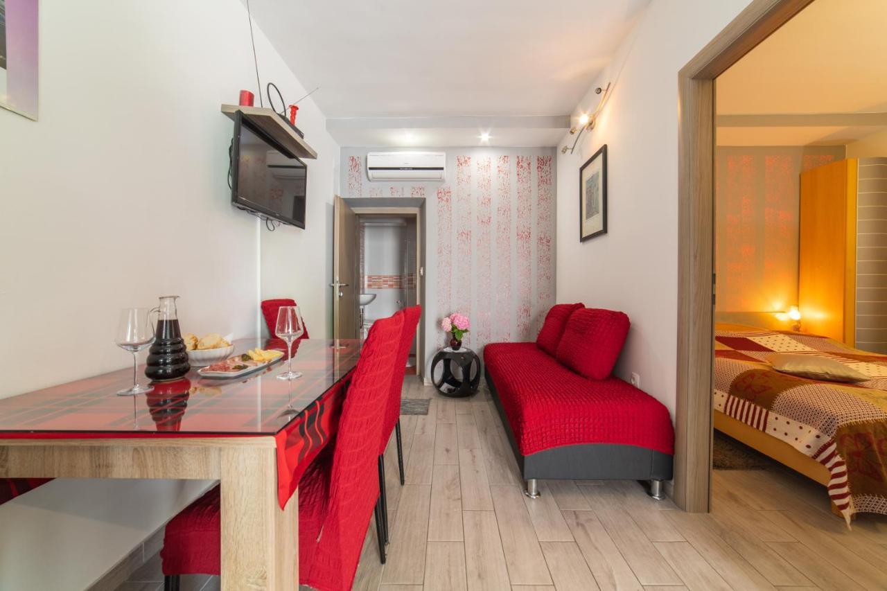 Apartments Villa Mira Kaštela エクステリア 写真