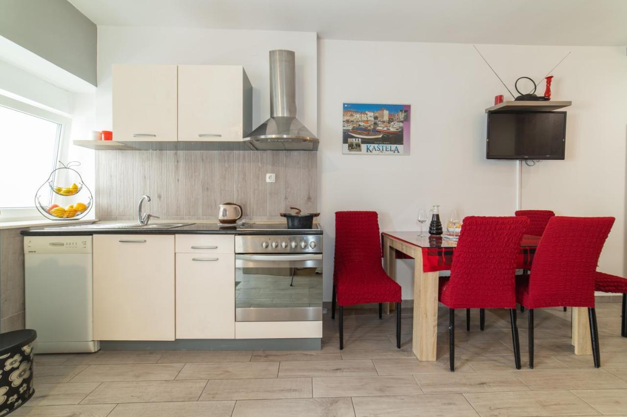 Apartments Villa Mira Kaštela エクステリア 写真