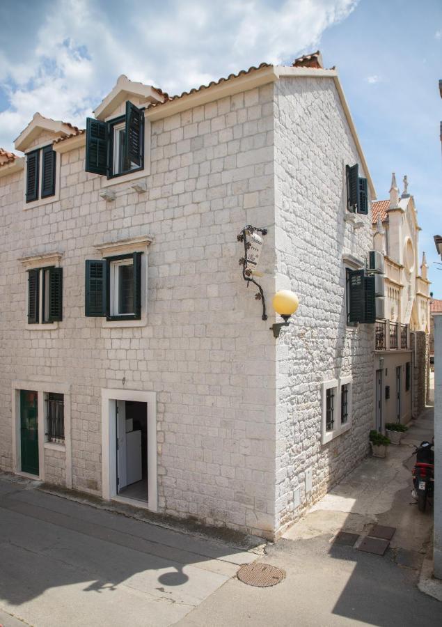 Apartments Villa Mira Kaštela エクステリア 写真